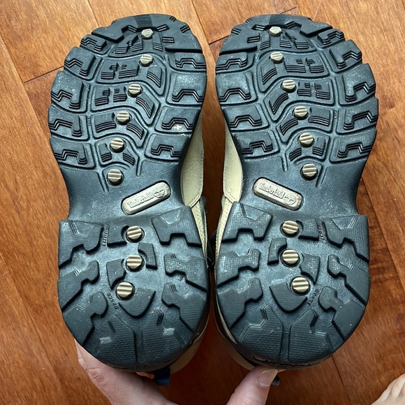 Timberland hiking boots- worn exactly twice! - Picture 4 of 6